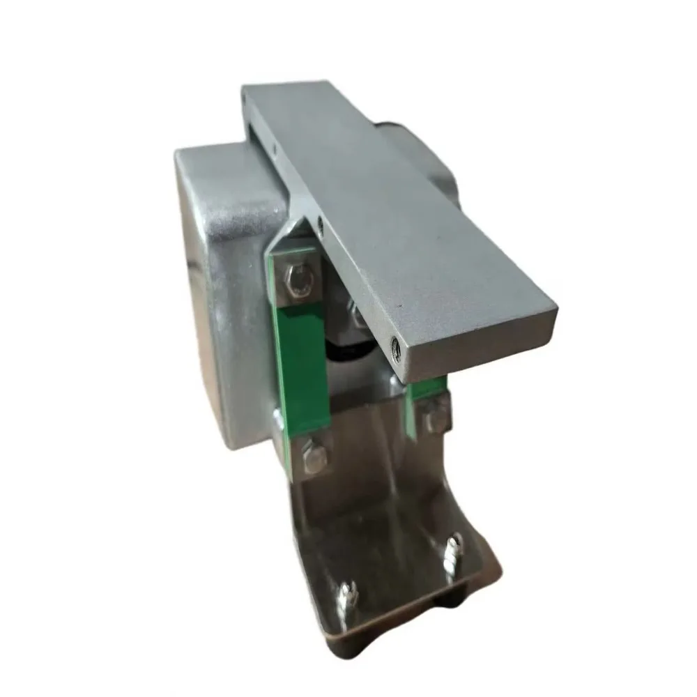 DSW CE-Certified Explosion-Proof Vibration Feeder Waterproof Dustproof 1 Year Customizable Feed Chute Industrial Equipment