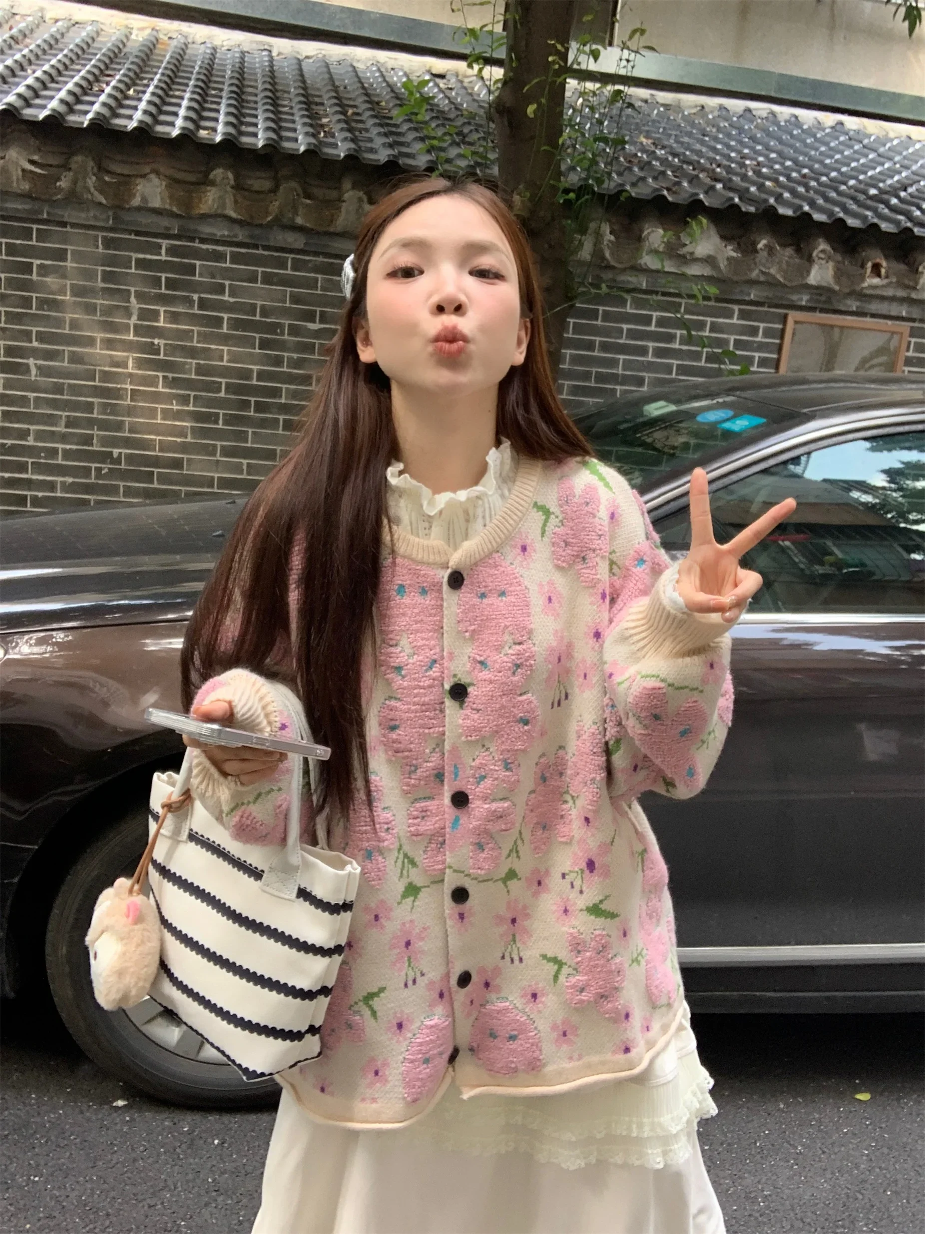 Chubby Girl High Sense Super Nice Idle Sle Sweater Women Autumn New Plus size Sweet Flower Pink Knitted Outerwear L161