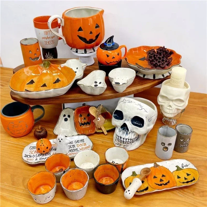 

Halloween Kürbis Plate kleine Ghost Bowl Unter glasur Farbe hand bemalte Cartoon Festival Geschirr Set Geschirr Set