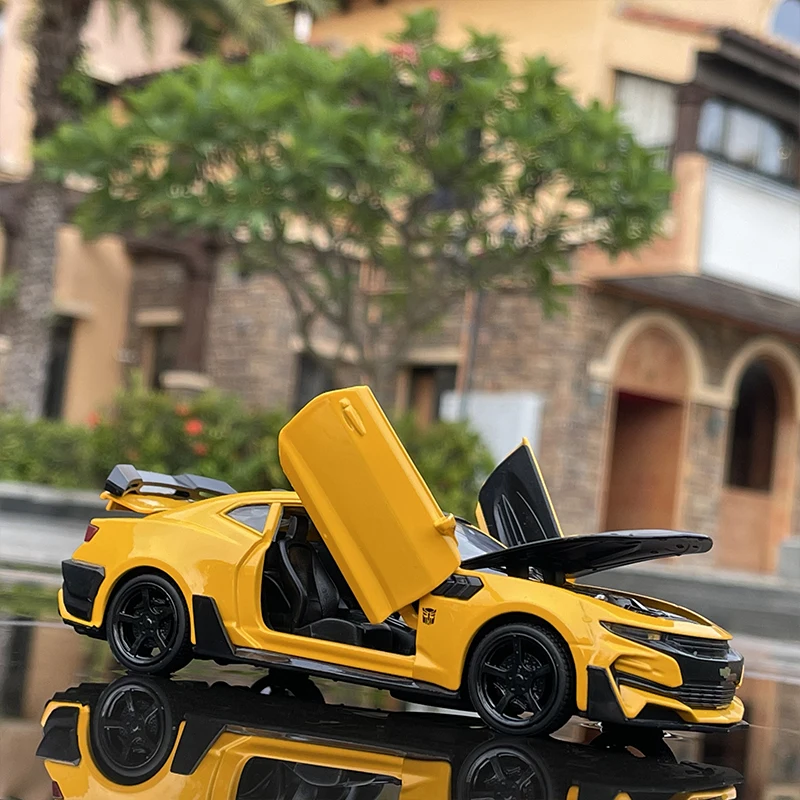 1:32 Chevrolet Camaro Automodell Legierung Diecast Zurückziehen mit Sound Licht Kindermodell Spielzeugauto Sammlung für Kindergeschenke A324