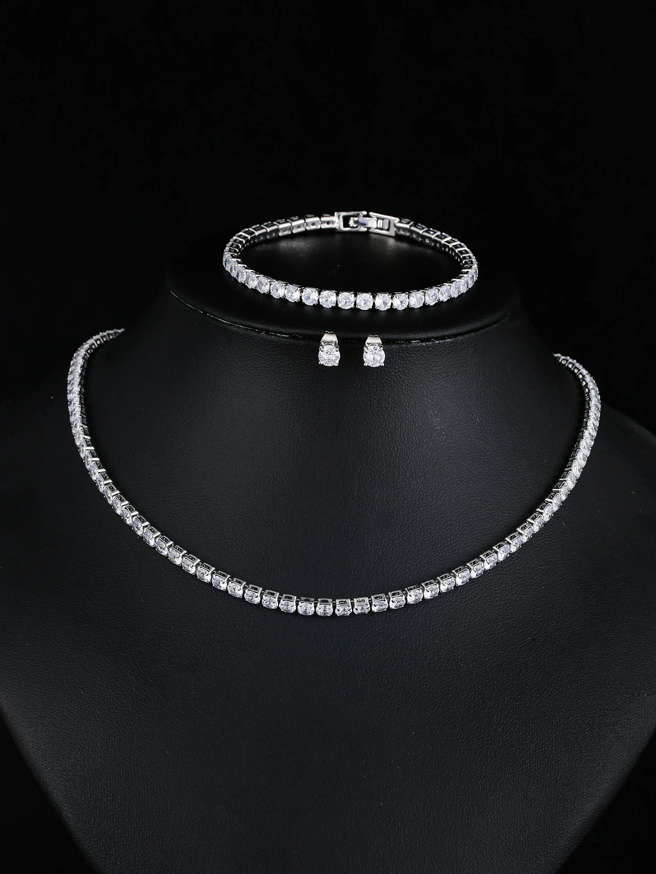 Emmaya Gorgeous Buling Clear Round Cubic Zirconia Ślubny naszyjnik dla nowożeńców Kolczyki Zestaw biżuterii imprezowej dla kobiet