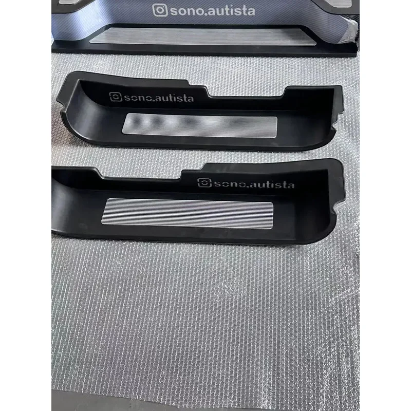 Factory Hot Selling Upgrading Plastic Side Pedals with Aluminum Alloy Alek Pedals for Various Vehicle Models