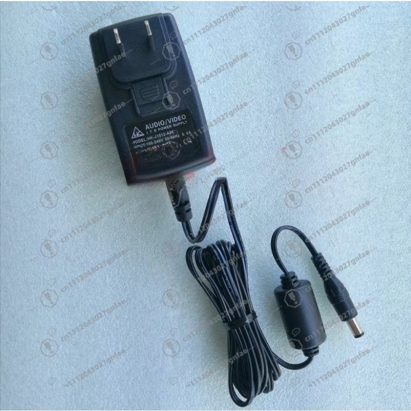 

USB-кабель NI Power для клавиатур Komplete Kontrol M32 S25/49/61/88