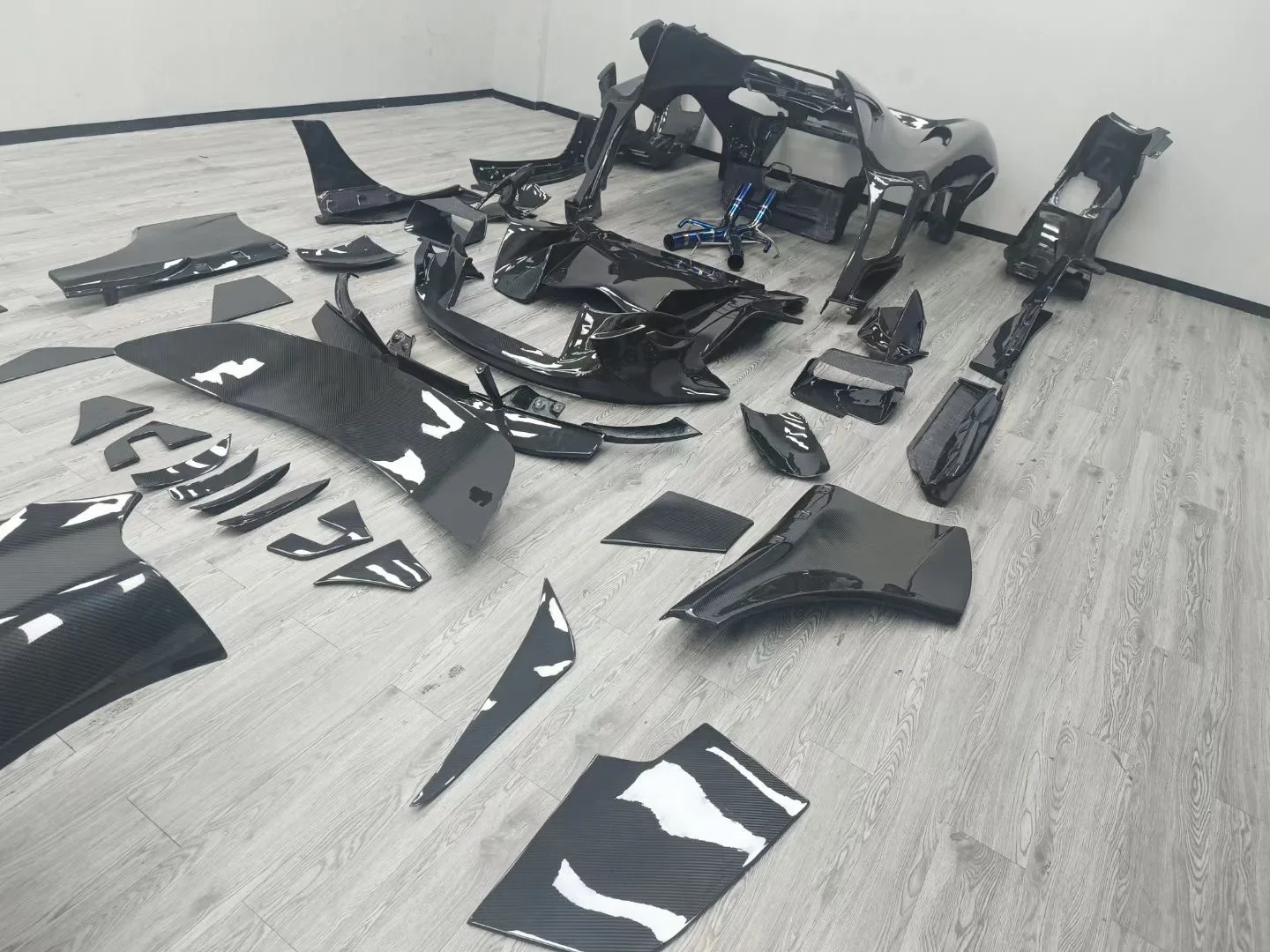 3K Carbon Fiber Car Front Bumper Side Skirts Fenders Rear Bumpers Bodykit for Mclaren P1 Upgrade to GTR Body Kit