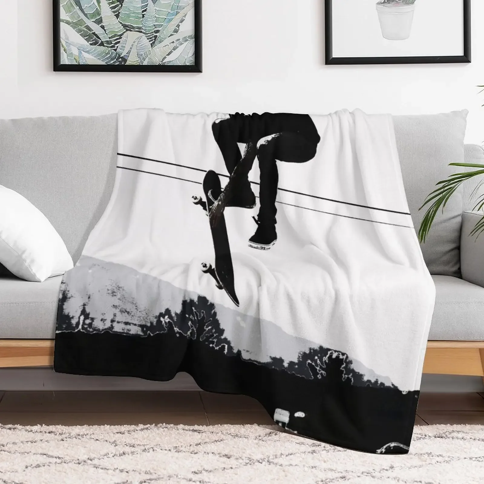 New Flying High Skateboarder Throw Blanket All Season Lightweight Soft Blanket for Bed
