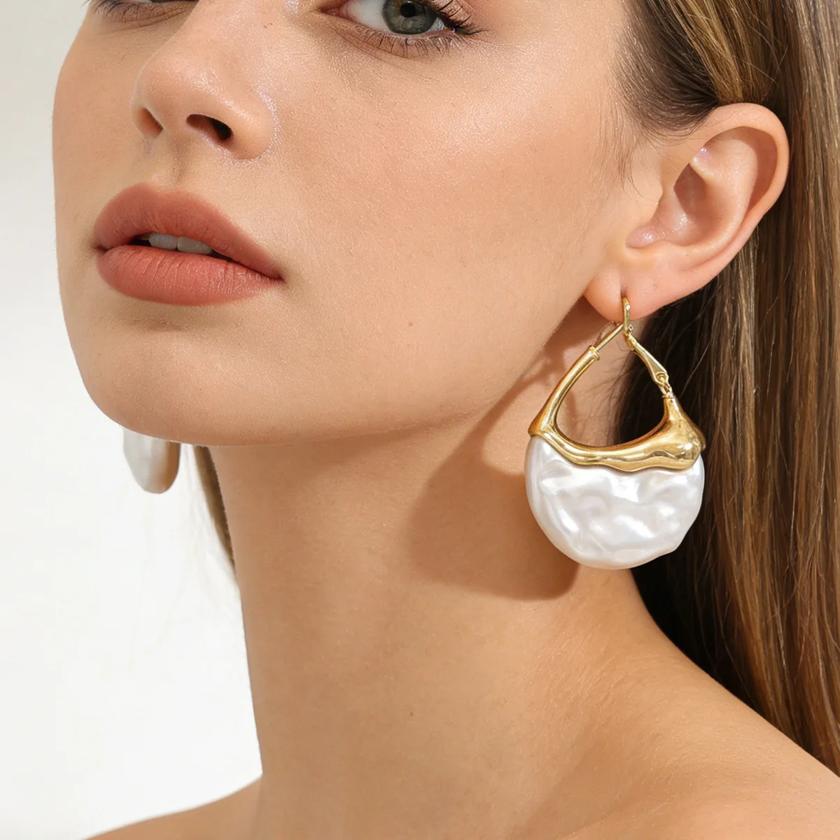 French Geometric Metallic Pearl Hoop Earrings For Women Vintage Fashion New Jewelry Gift Party Daily серьги женские