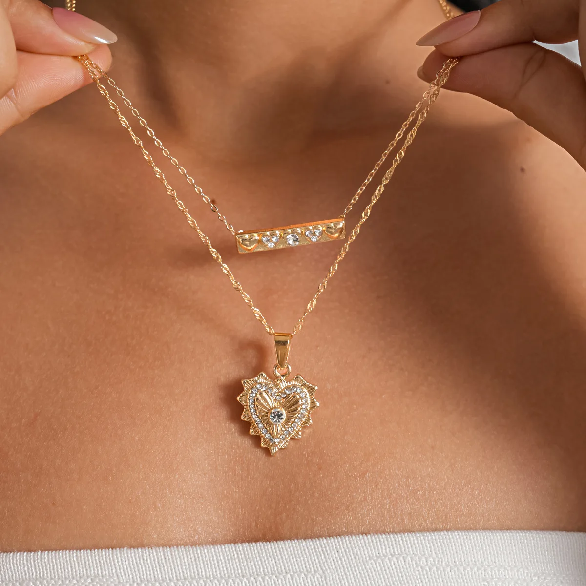

Double-Layer Heart Necklace – Vintage Pearl Pendant & Zircon Bar Chain, Elegant Y2K Layered Jewelry for Women