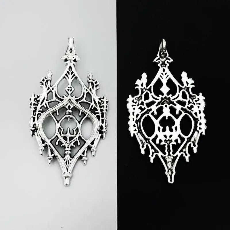 4 Stück Vintage Gothic-inspirierte Schlossfenster-Anhänger, hohle Herz-Schloss-Charms für DIY-Schmuckherstellung Zubehör – Detail 4