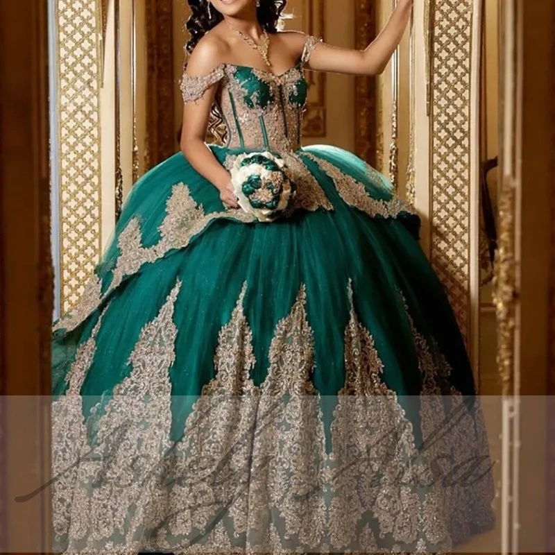 AA-EM11 Sur Mesure Mexicain Émeraude Vert Quinceanera Robe Col En V Or Applique Robe De Bal Femmes Robe De Soirée De Bal Robe De 15