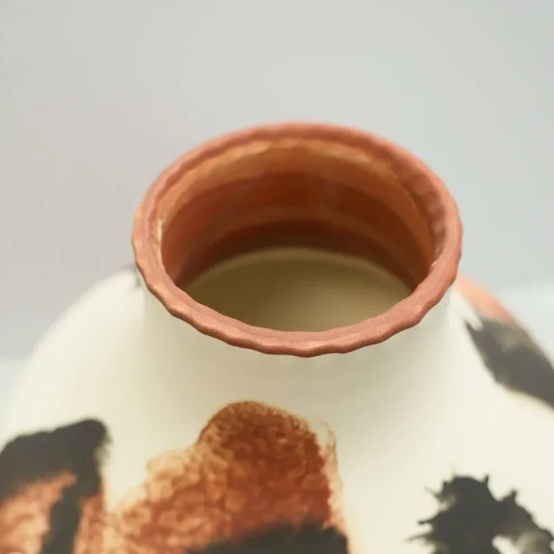 ceramic vase, modern creativity, hand-painted color matching patterns, decorative ornaments, homestay flower arrangement