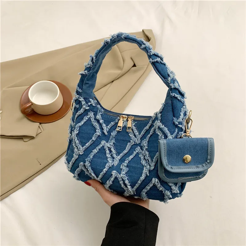 This Rhombus Denim Handbag Is Stylish, Simple , Suitable for Work, Commuting and Dating.