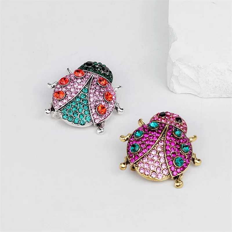 

Colorful Ladybug Clothing Brooch Accessories With Diamond Inlay Cartoon Alloy Animal Chest Flower Brooch Accessories