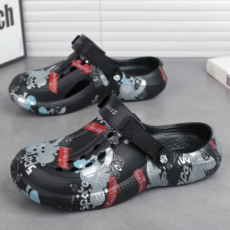 2026 New Men's Printed Sandals Fashion Home Garden Shoes Comfortable and Lightweight Slippers Anti slip Soft Bottom Flip Sandals