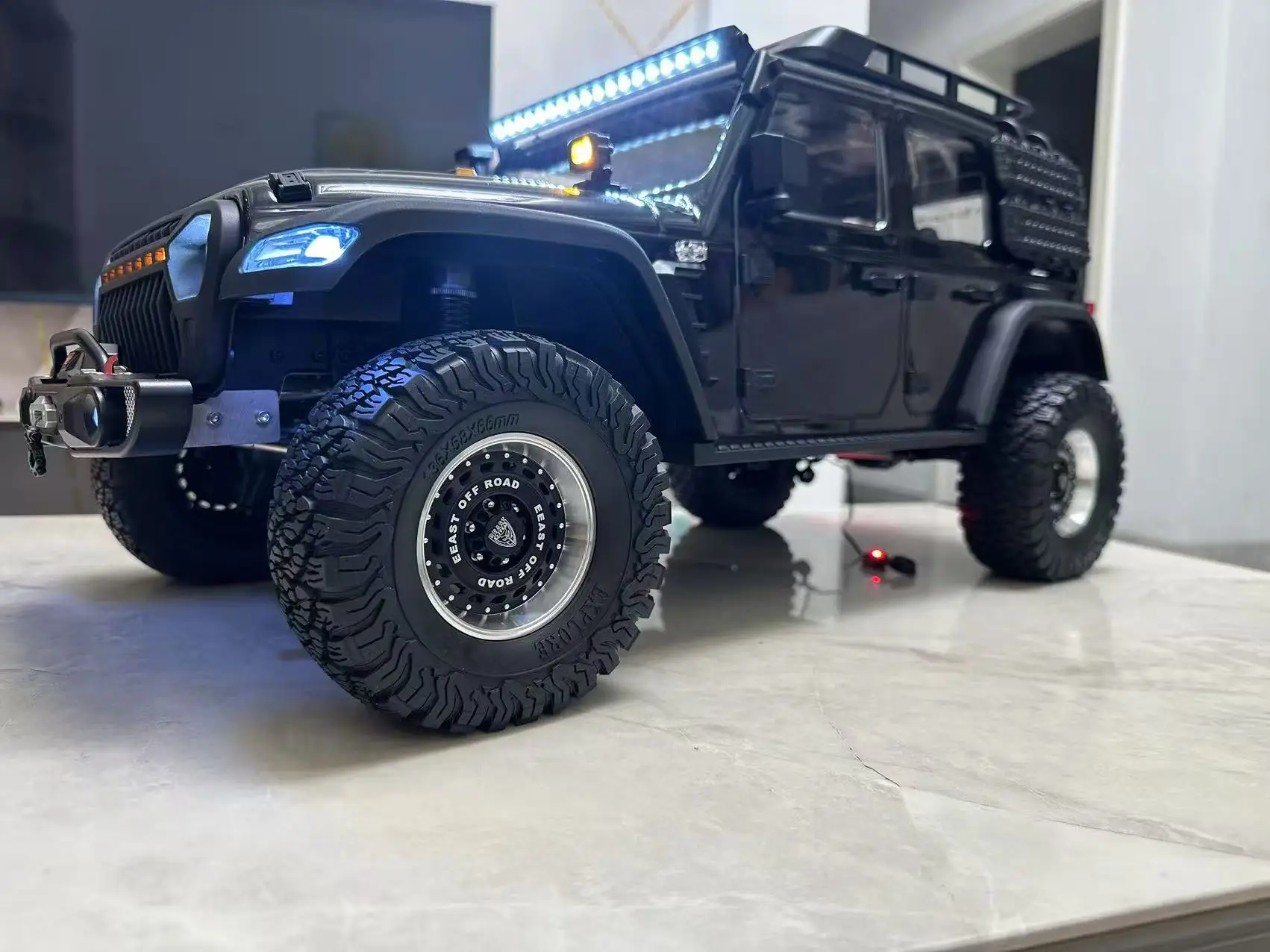 4 Uds. Accesorios modificados de cubo de rueda de Metal de 2,6 pulgadas para coche trepador de control remoto 1/8 fácil de controlar 4082 H8H TRX4 1:7 Relalo MK07