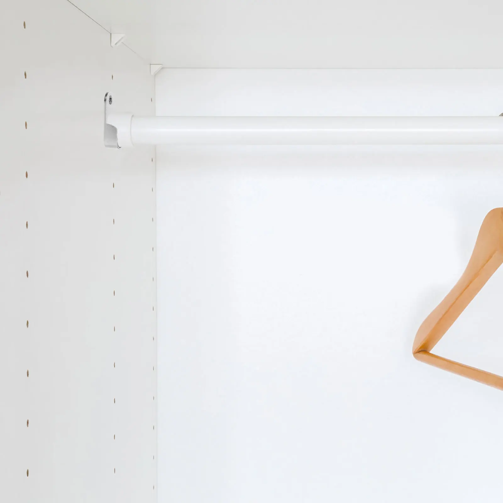 

10Pcs Closet Rod Brackets Wall Mount Wear Resistant Electroplated Finish Dual Hole Positioning Easy Installation Home Hotel