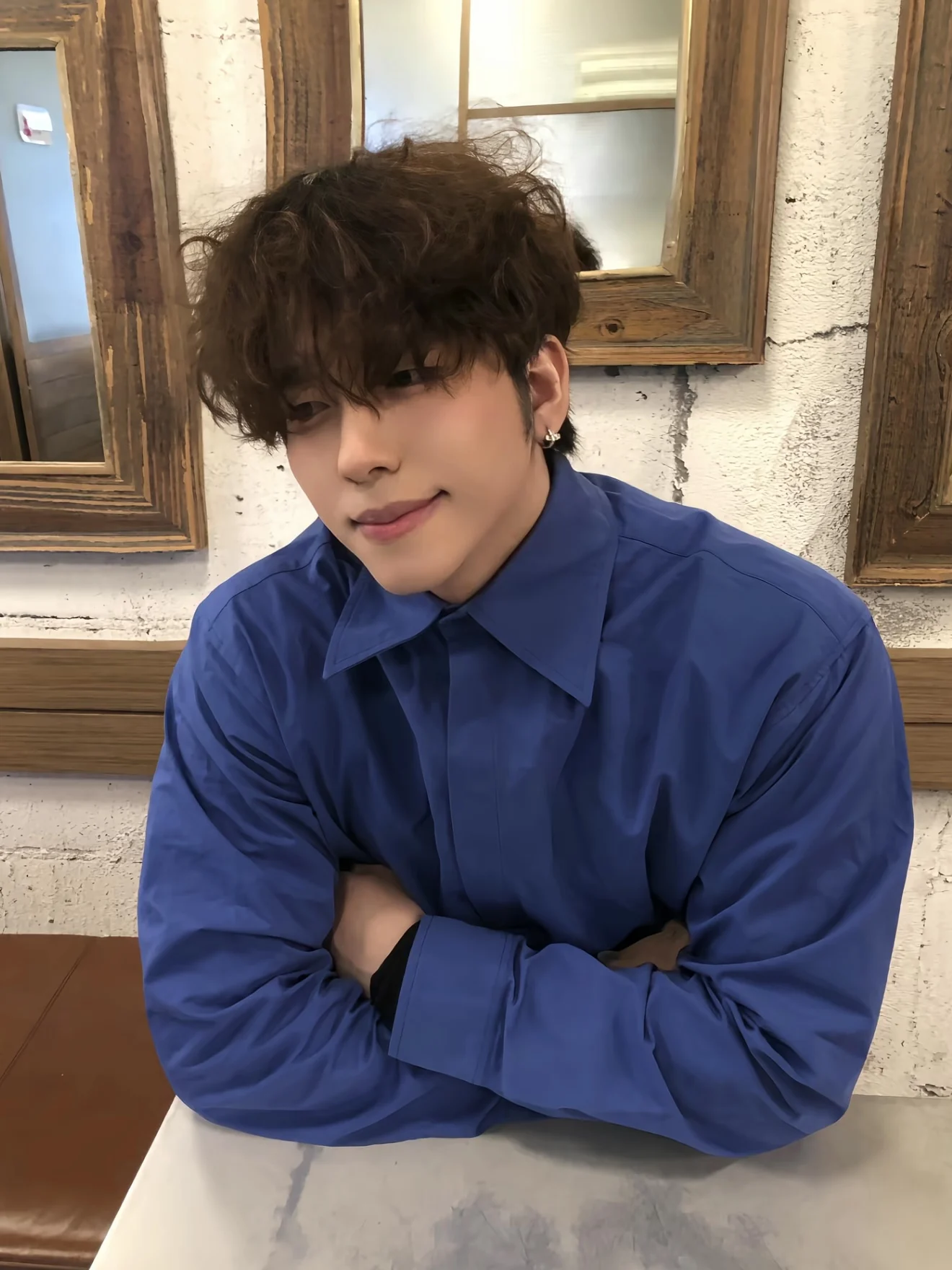 

Американская свободная повседневная рубашка с длинным рукавом, весна-осень, однотонная, универсальная верхняя одежда, дышащий хлопок, приятный к коже...