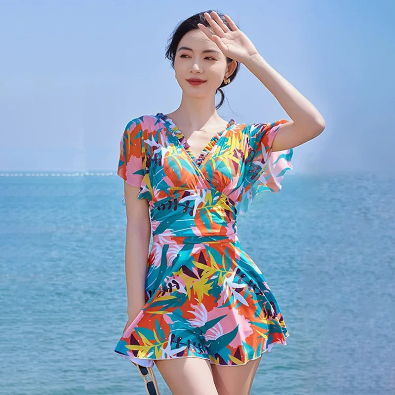 2024 New Women\'s Swimsuit Large Size Microfat One-piece Conservative Thin Swimsuit