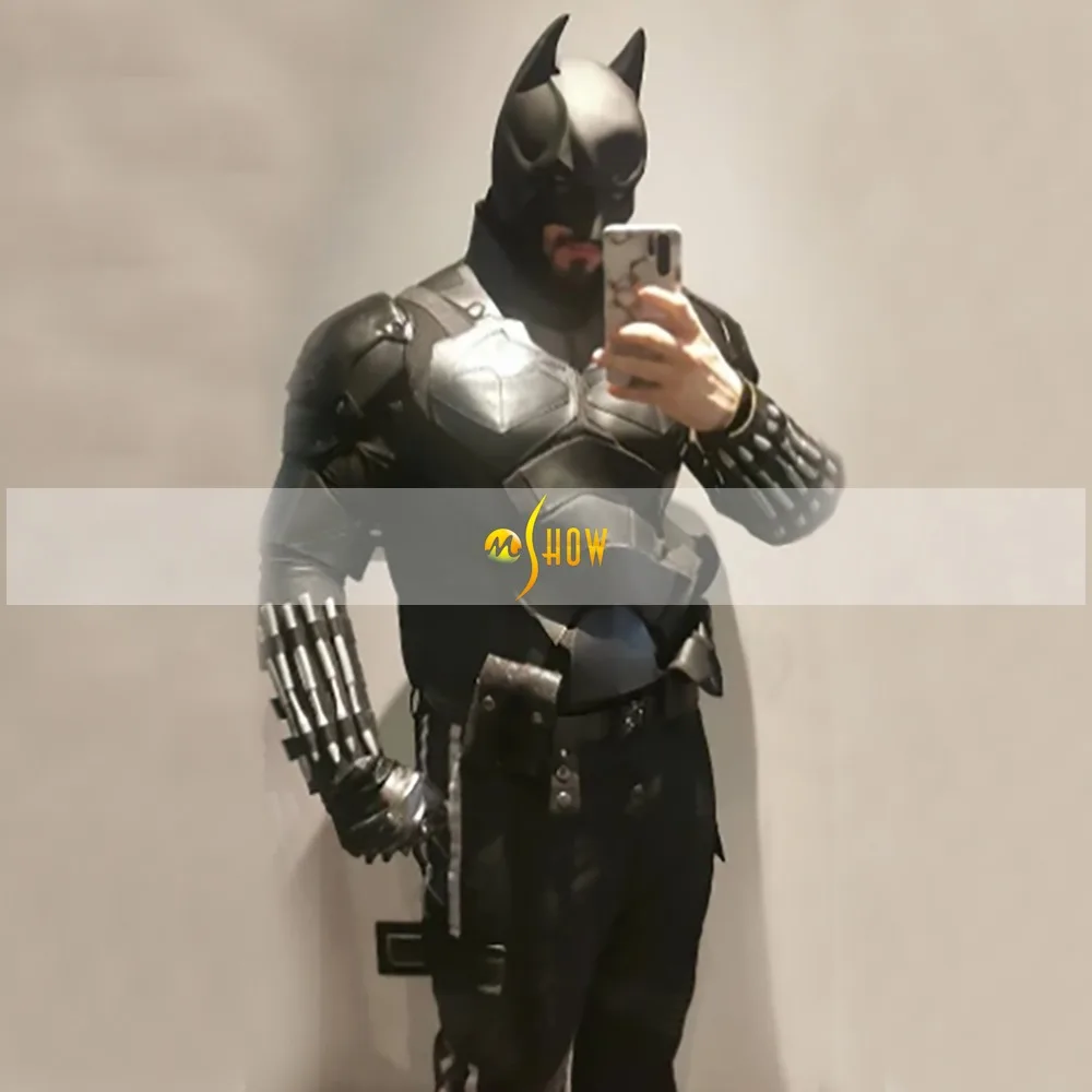 2021 The Batsuit Robert Pattinson Inspired Costume Bruce Wayne Cosplay Costume Vest Mask Gloves Luxious Armor Suit Men Outfits