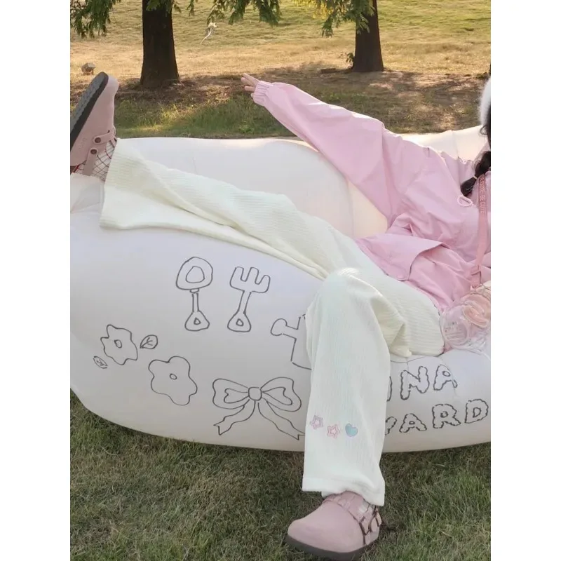 2025 nueva estrella del amor bordado pierna ancha pana dulce niñas pantalones de cintura elástica Otoño Invierno felpa engrosamiento una familia amorosa