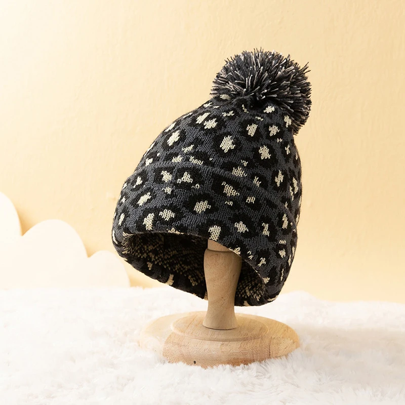New Autumn Winter Trendy Leopard Crimping Korean Version Hairball Knit Hat Classic Beanies European Wind Beauty Warm Cold Hats 3