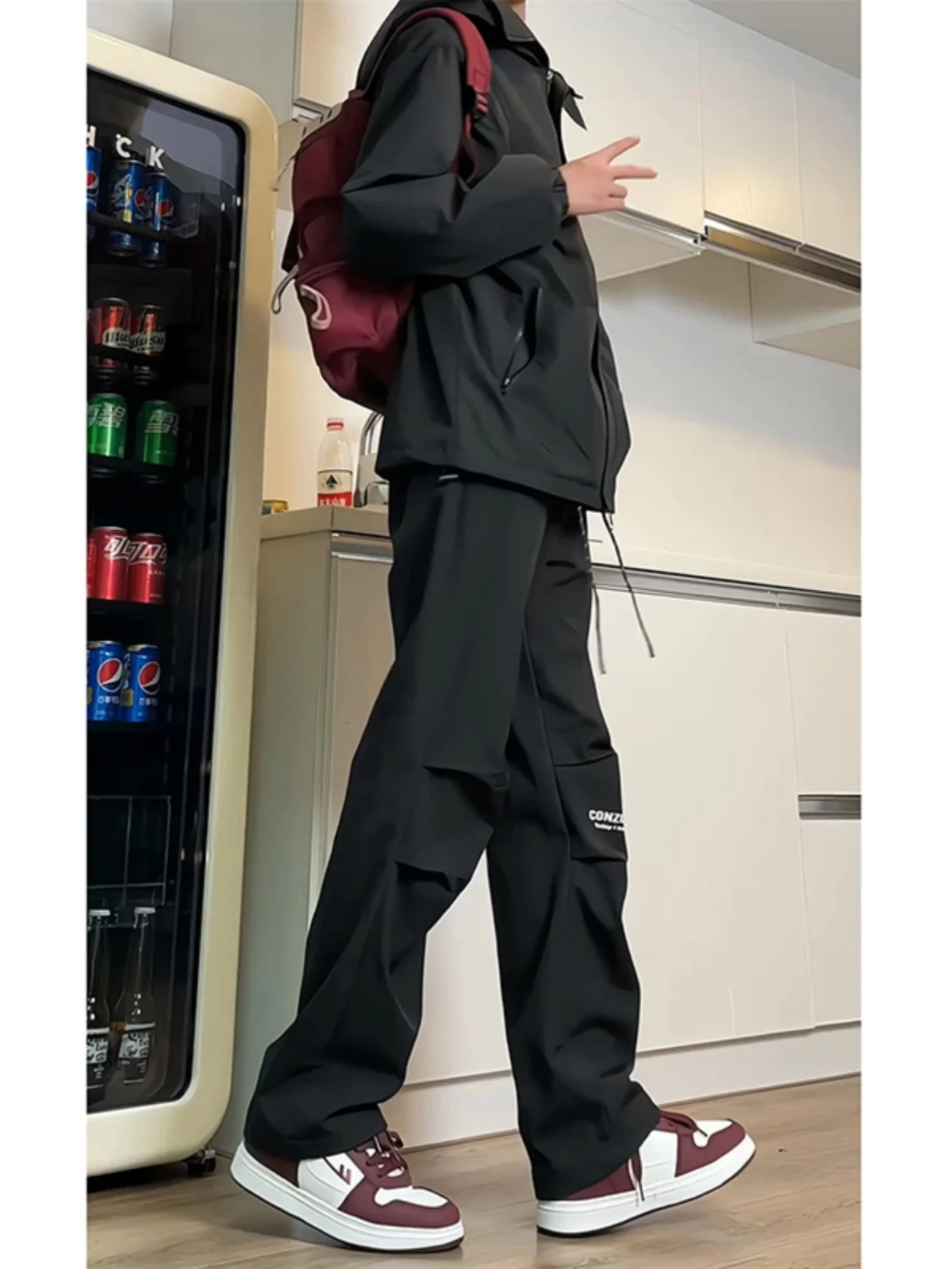 Men's Outdoor Waterproof Fleece Lined Straight Leg Pants Winter Urban Street Style Climbing Hiking Trousers Youthful Energy