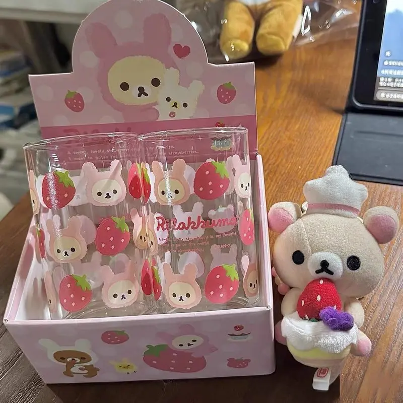 Rilakkuma Glasbecher, niedlicher Cartoon-Erdbeer-Trinkbecher, transparent, für Kaffee, Milch, Saft, täglicher Hausgebrauch für Erwachsene