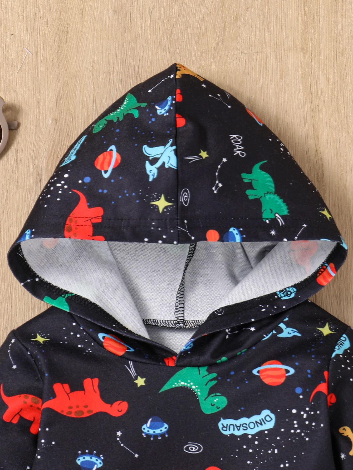 Baby Boy Fashion New Cartoon Dinosaur Letter Print Hooded Top and Trousers Two-Piece Suit Street Style