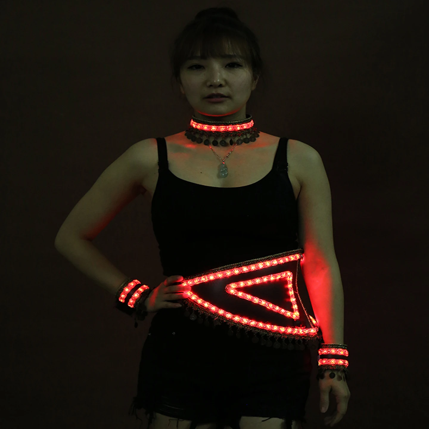 

LED Glowing Fashionable Performance Stage Show Outfit for Women Bar KTV Atmosphere Props Clothing Short Shorts Sleeveless