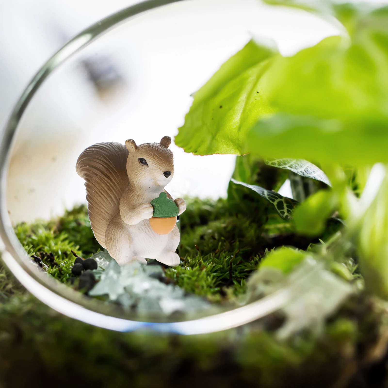 

4 Pcs Miniature Squirrel Model Resin Animal Decor Bright Color Lifelike Micro Garden Ornament Durability Gifts