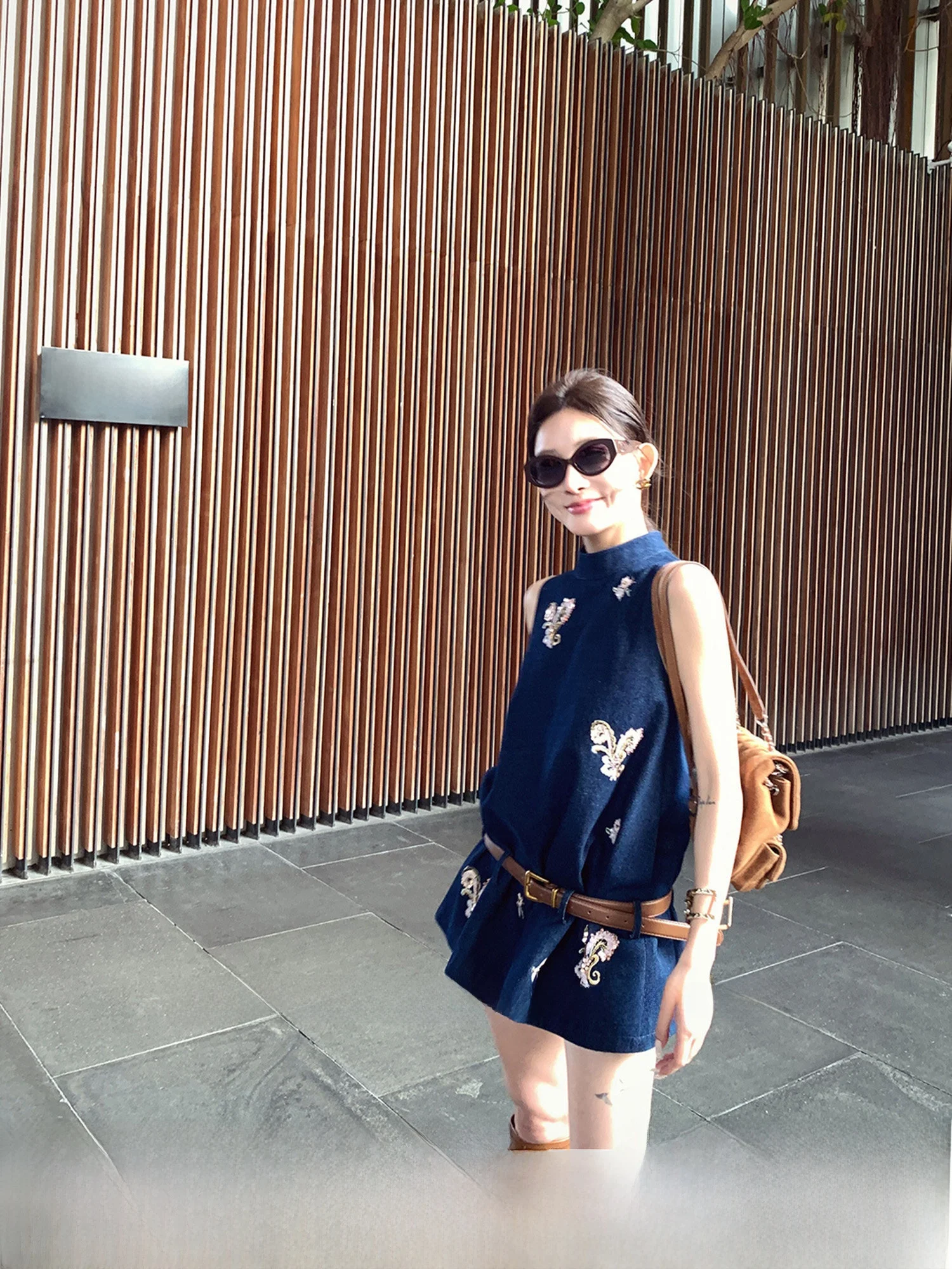 

Original Holiday Madrid Summer New Chinese Style Women's Embroidered Denim Top Bottom Set Fashionable Mid-Length Sleeveless