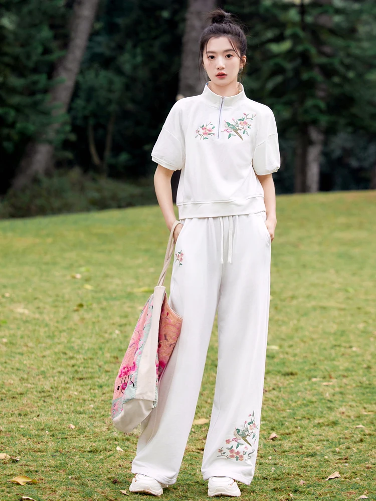 

Original National Sle Embroidered Casual Set for Women White ort Sweatirt Long Pants Two-Piece Spring Faion Set