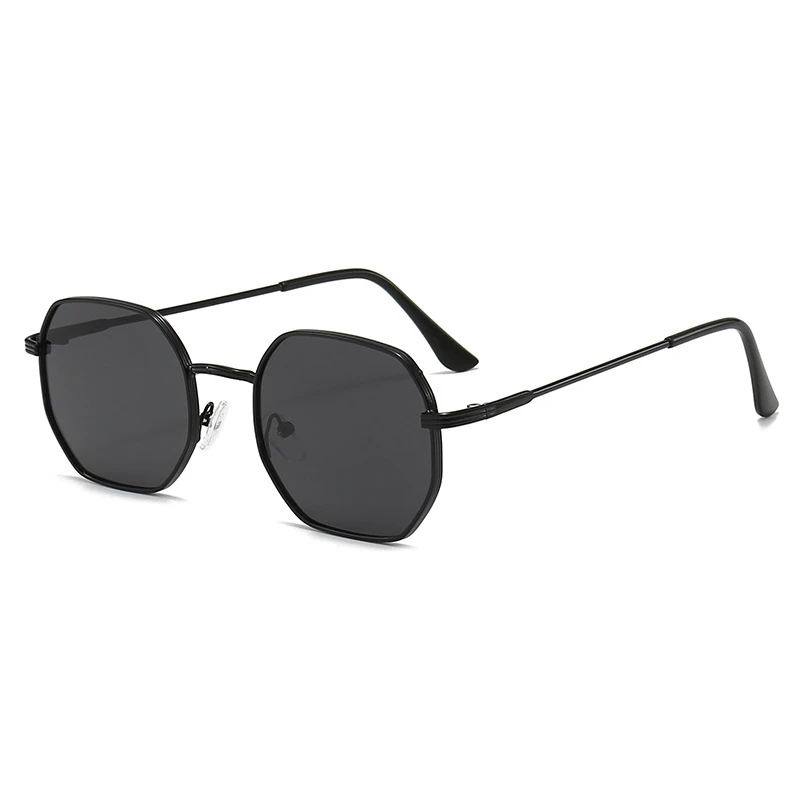 

Women Vintage Polygon Metal Sunglasses Luxury Brand Design Men Gradient Sun Glasses Outdoor Shade UV400 Eyewear Gafas De Sol