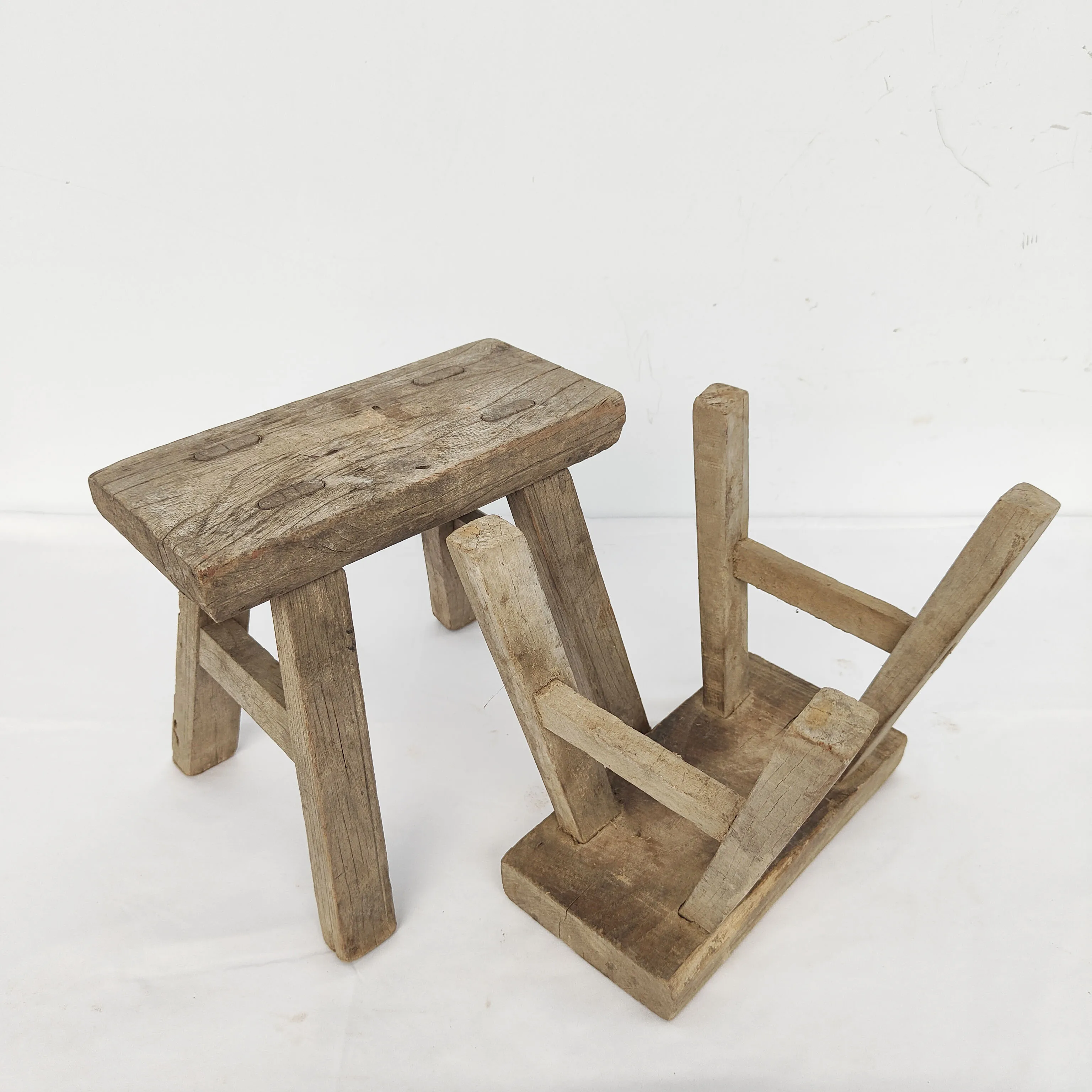 

Folk old objects small bench elm stool live stream film and television shooting props agritainment retro decorative ornament