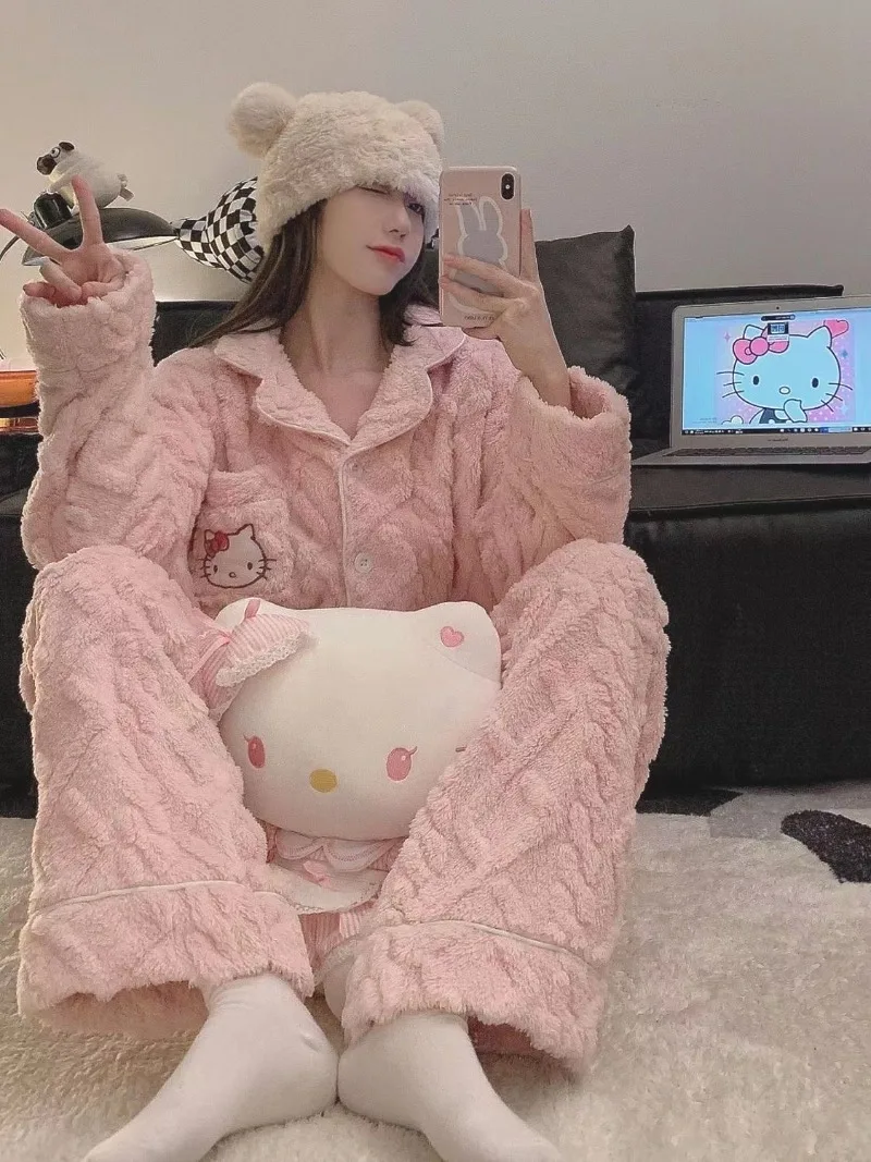 Kawaii Hello Kitty Winter Coral Fleece Long Sleeve Pajamas Women\'s Lapel Cartoon Thickened Sweet Anime Printed Home Clothes Set