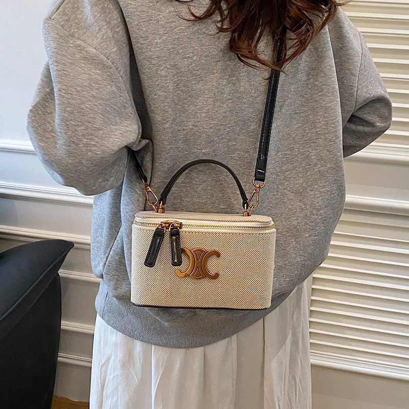 حقيبة صندوق ربيعي لعام 2025 للنساء، حقيبة كتف مربعة صغيرة عصرية، محفظة كروس أنيقة، حقيبة يد هندسية فريدة من نوعها