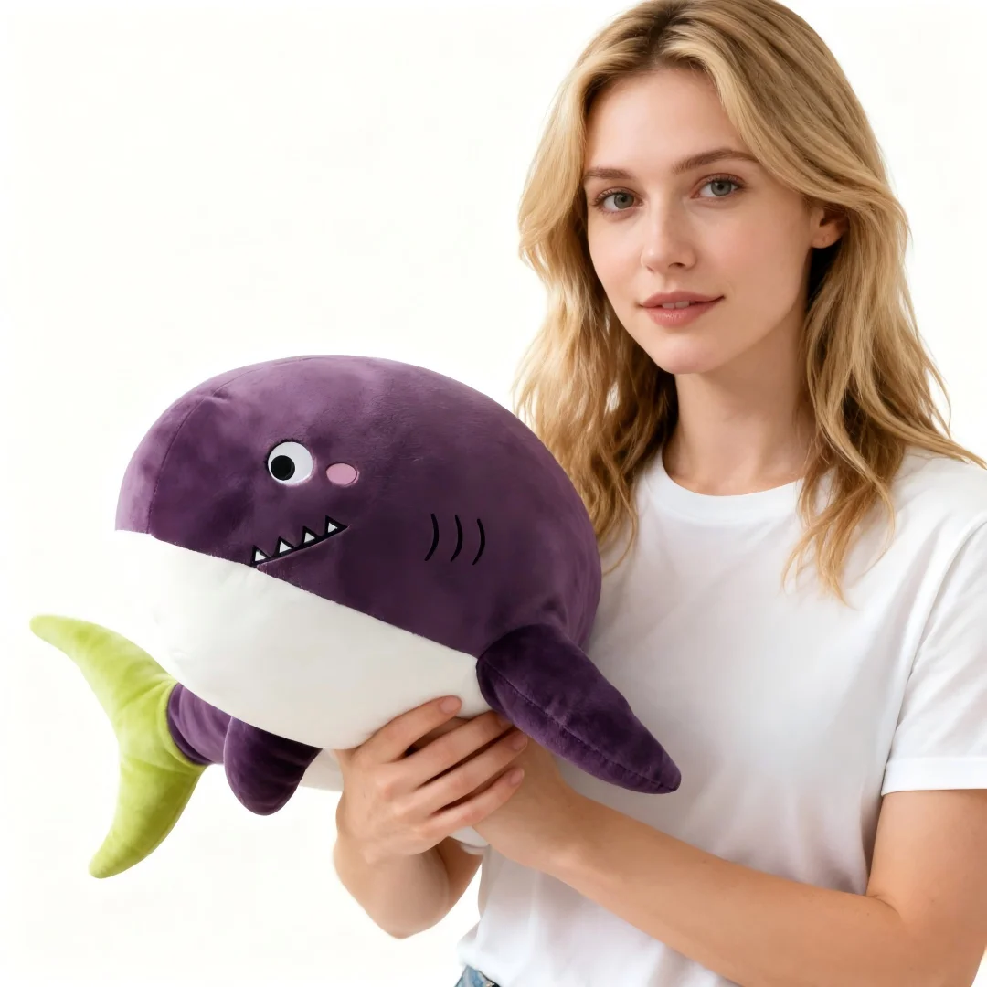 

Мягкая плюшевая игрушка-акула 40 см, милый фиолетовый медведь-акула, кукла-животное для детей, подарок на день рождения, декор для дома, игрушка-обнимашка, украшение для детской комнаты