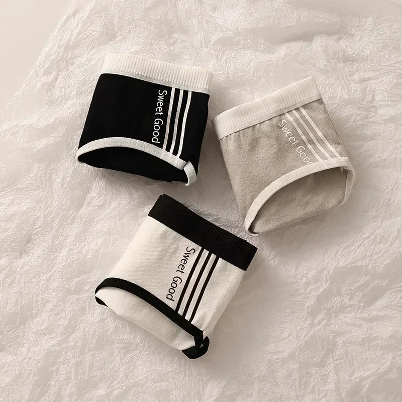Women Underwear Cotton Crotch Mid Waist Traceless Sexy Panties Japanese Sports Style Girls Breathable Underpants Simple Lingerie image 2