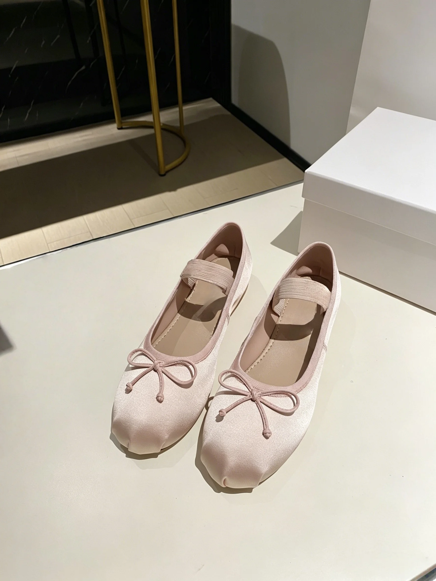 Brand Discount Women's Ballet Flats Elegant Flat Mary Janes with Bows Stylish and Versatile Slip-on Shoes Holiday Gifts