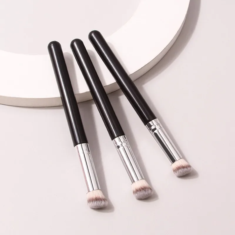 Concealer Brush, Dark Circles, Tear Troughs, Precision Concealer Brush, Flat Head Concealer Brush