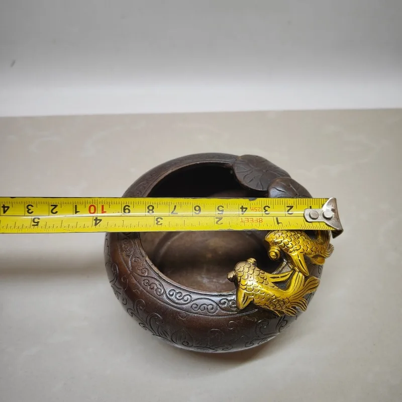 Antique bronze collection: Double Fish round pen washer ornament, featuring exquisite gilded bronze craftsmanship The patina is