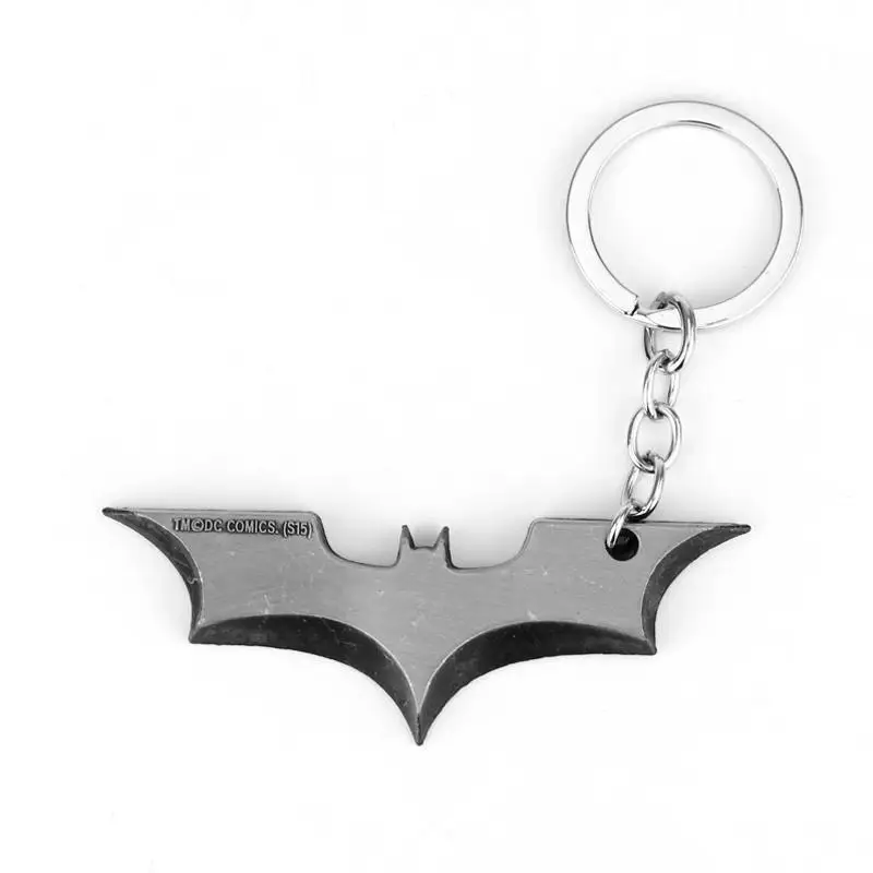 Llaveros de Metal con dardos de murciélago creativos, accesorios de Cosplay, película, televisión, regalos periféricos, mochila para hombres y mujeres, accesorios de joyería