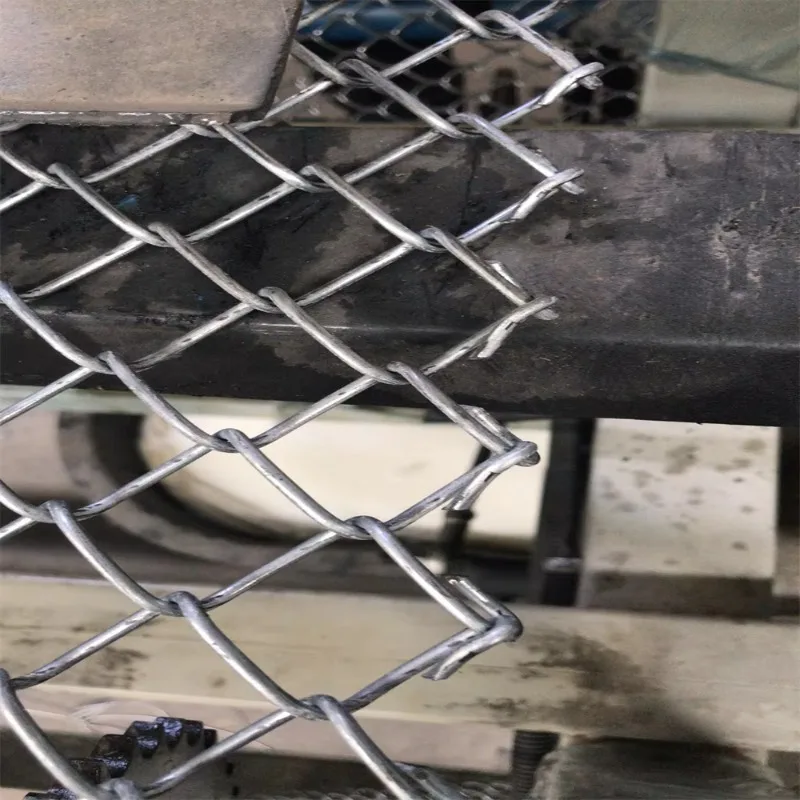 Hot Sale High-Speed Double Wire Cyclone Mesh Making Machine Made in China