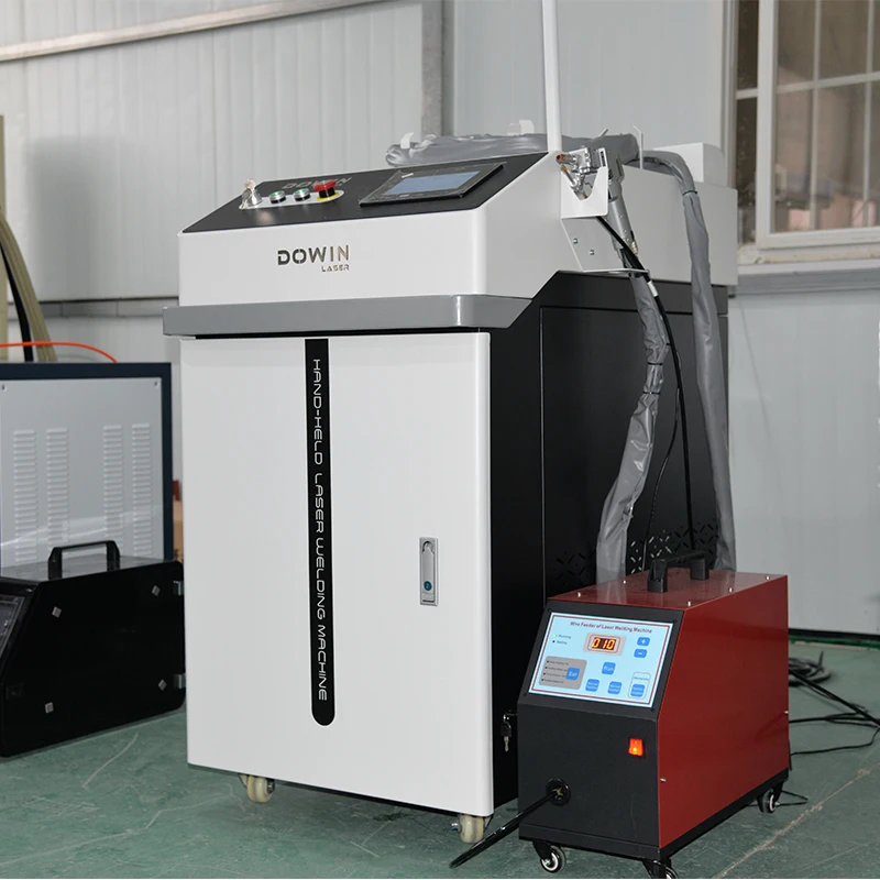 China 3000W Welding, Cleaning, Cutting 4-In-1 Laser Welding Hine For Metal Steel.
