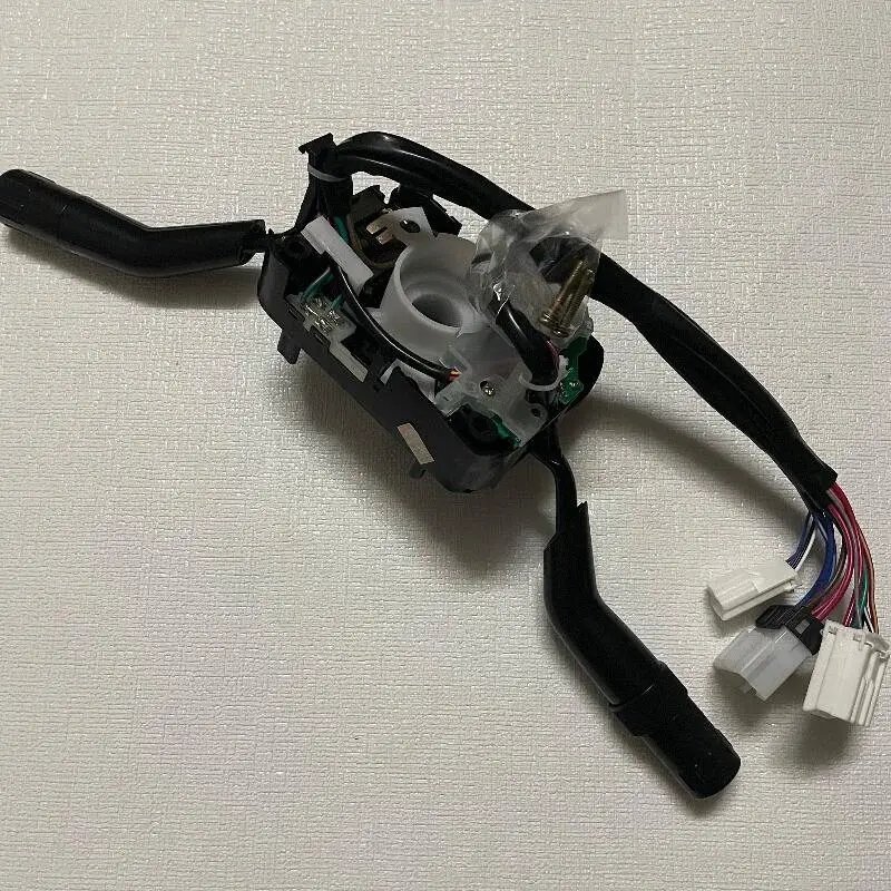 1pcs for Mitsubishi Pajero Cheetah Black Diamond Q6 Combination Switch Wiper Switch Headlight Switch Automotive Parts