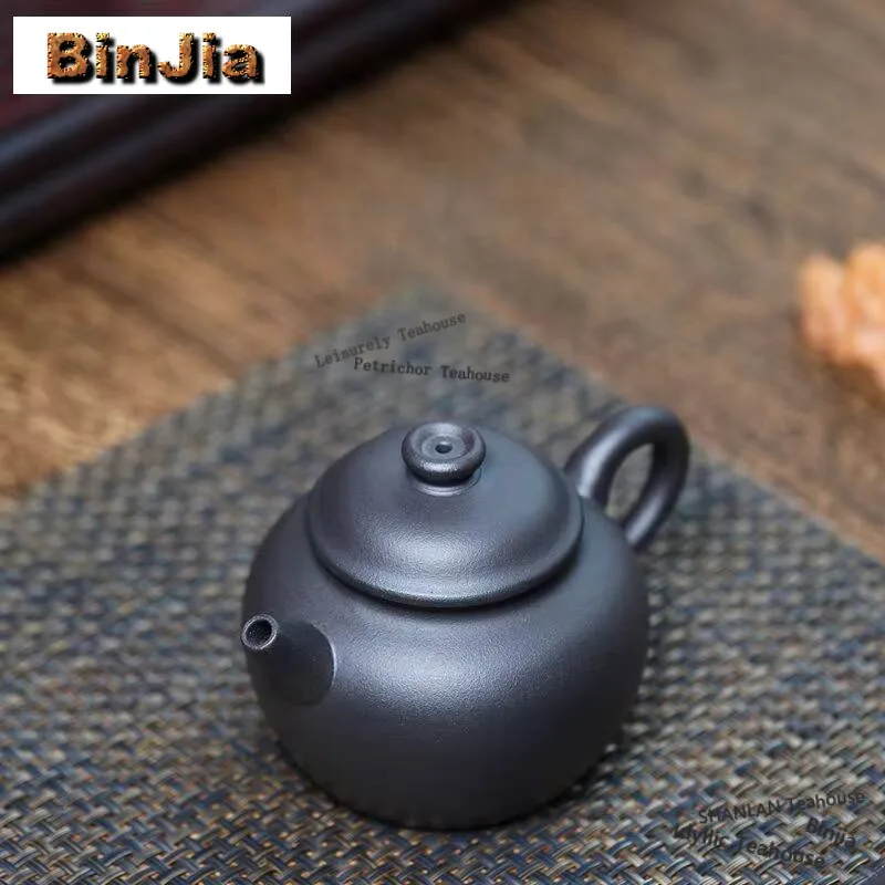 

240ml Classic Yixing Purple Clay Teapots Handmade Pot Raw Ore Black Mud Kettle Chinese Zisha Tea Set Tea Services Ornaments Gift
