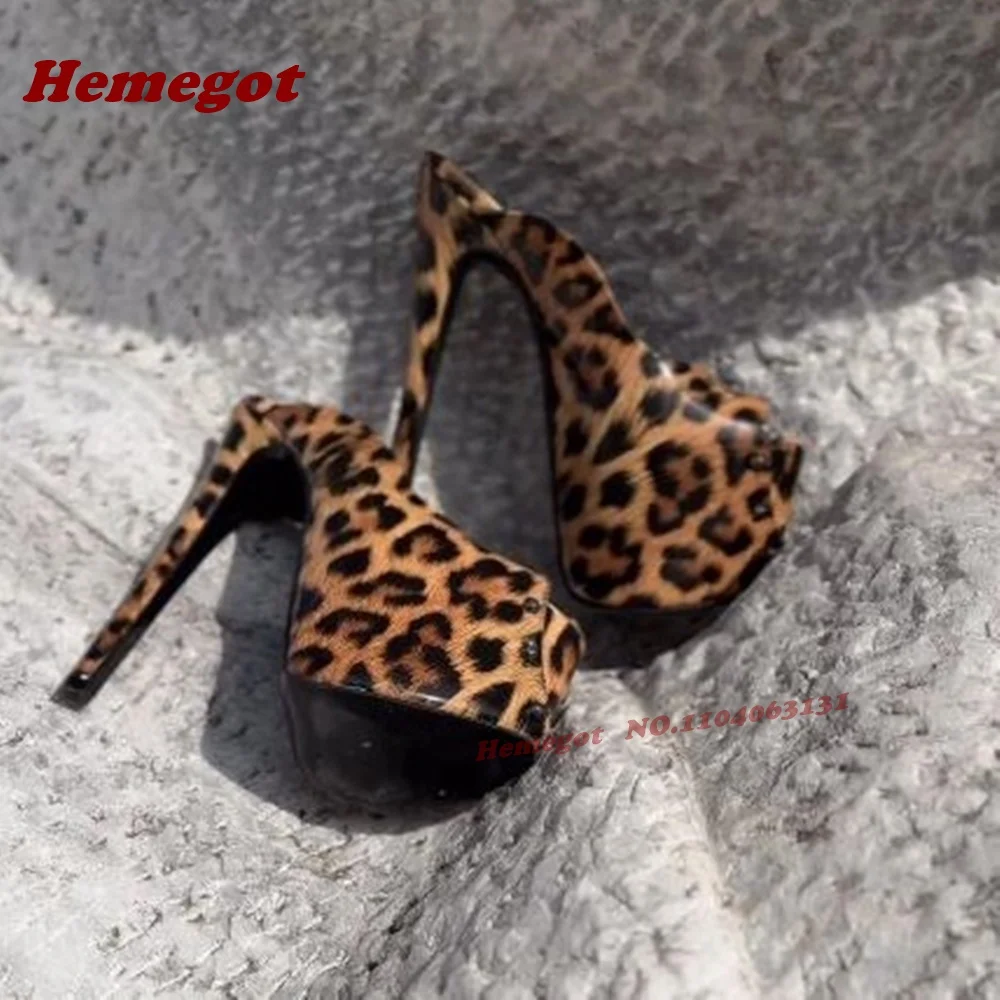 

Leopard Rivet Glossy Platform Slippers Peep Toe Stiletto Heels Sexy Women's Slippers 2026 New Slip On Summer Runway Party Shoes