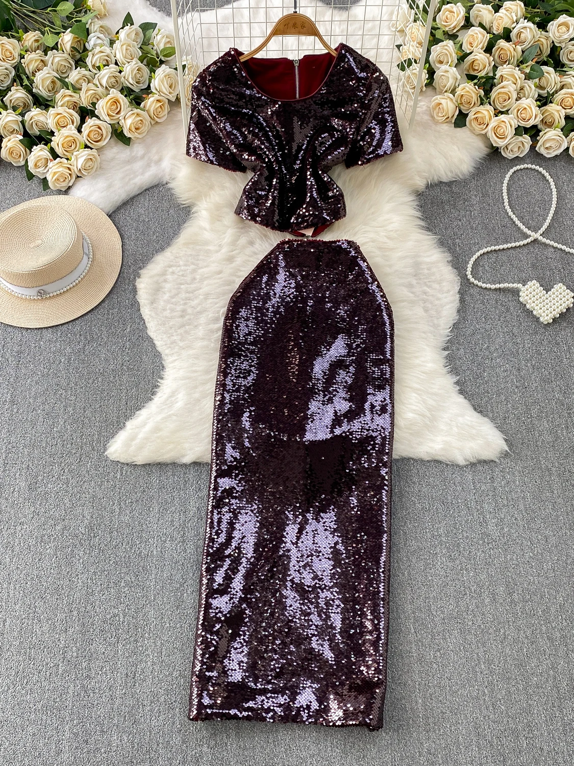 

Fashionable round Neck Sequin Top And Slim Fit Pencil Skirt Two Piece Set Glittering Heavy Duty Elegant Style Women's Ensemble