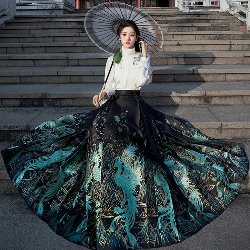 

Ming Dynasty Hanfu Horse Face Skirt Women Autumn New Pleats Skirt Chinese Style Embroidery Weaving Gold Black-green Hanfu Skirt