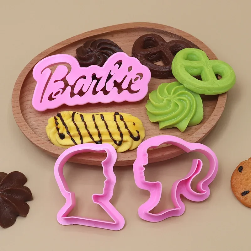 Molde para galletas Barbie, accesorios portátiles para hornear de dibujos animados, molde para cortar plástico para pastel Kawaii, suministros de cocina, regalos de vacaciones