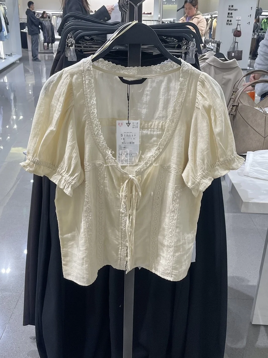 

Spring Summer New Sweet Knot Bubble Short Sleeve V-neck Embroidered Lace Trim Thin Shirt Women's Fashion Straight Cut